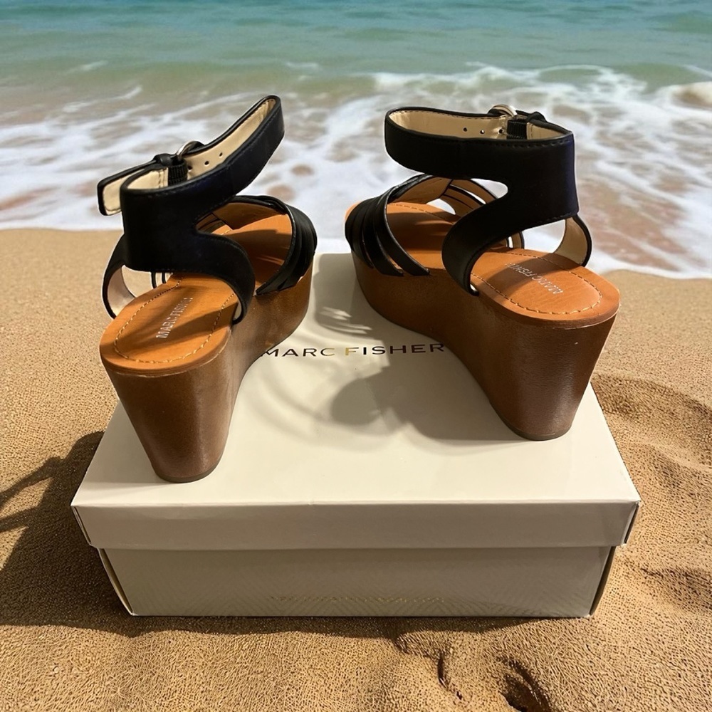New in Box Marc Fisher “PASTYA” Black Leather Wedge Sandals